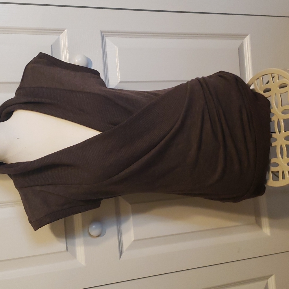 Bella D sweater size med
